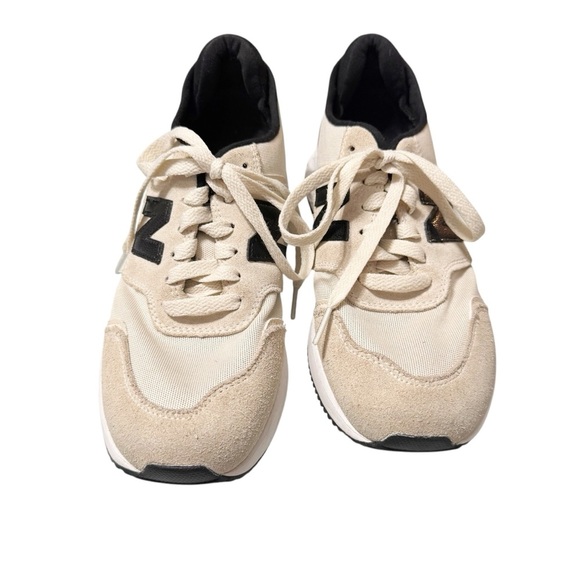NEW BALANCE Women's Fresh Foam X70 Leopard Neutral Tan Cream Casual Sneakers - Picture 3 of 10
